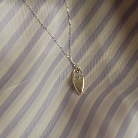 ♡ pin necklace