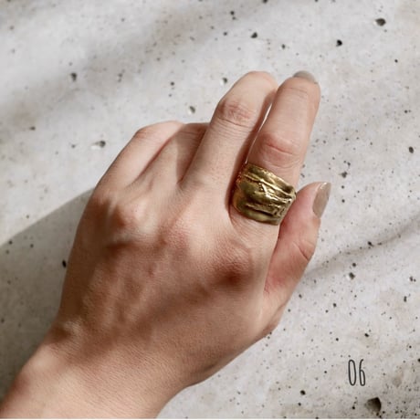 Gold(925) rough ring