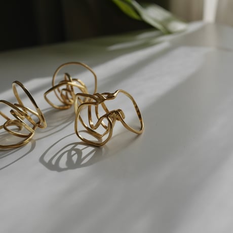 Layered earcuff
