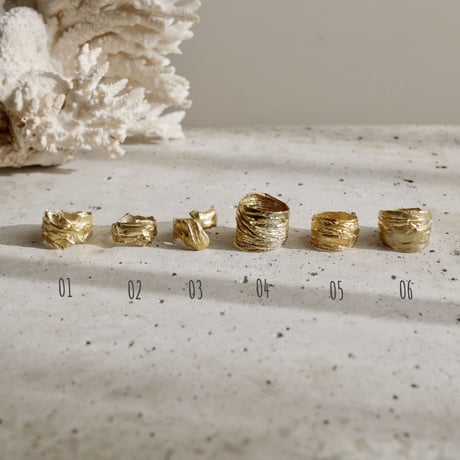 Gold(925) rough ring