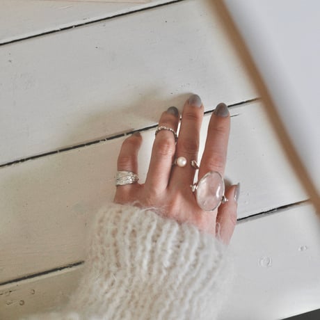 Gleam ring