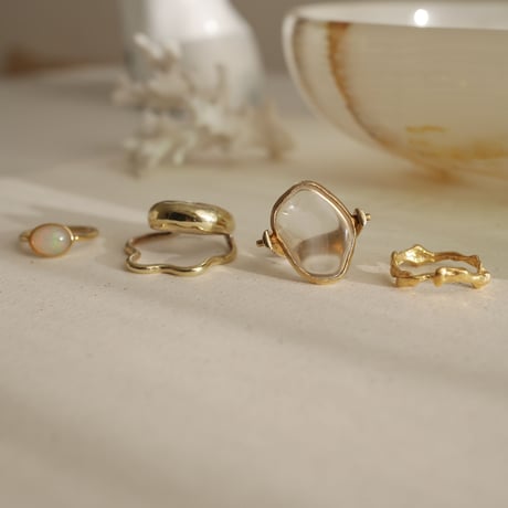 Curves ring