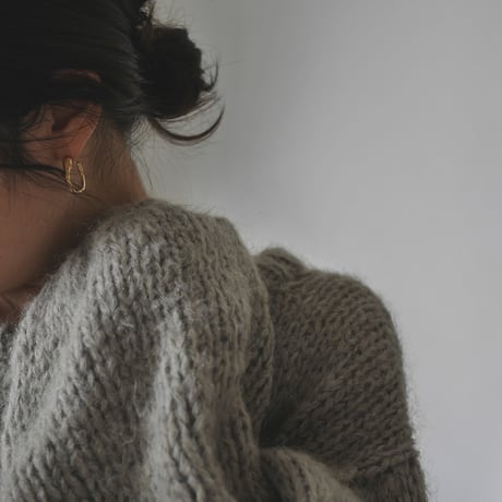 Rough hoop earrings-01