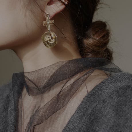 Cross brass earrings