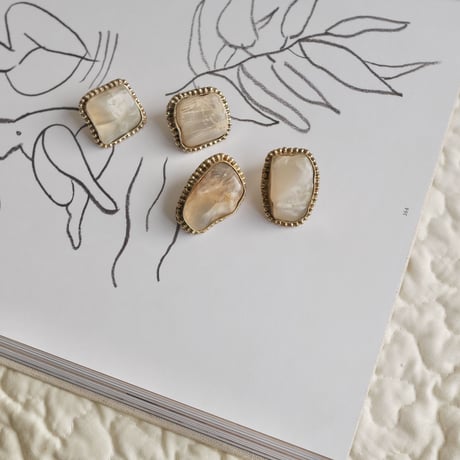 Moon stone dot bezel earrings
