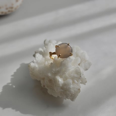 Gemstone rough ring -Gray chalcedony