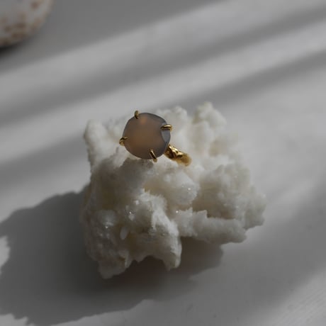 Gemstone rough ring -Gray chalcedony