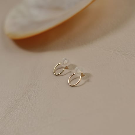 Minimum earrings ♡ K18 ノンホールピアス