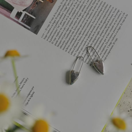 ♡ pin earrings