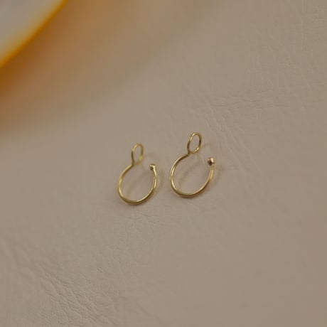 Minimum earrings K18 ノンホールピアス