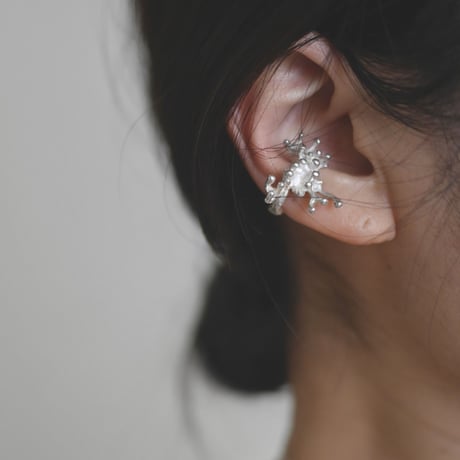 Coral ear cuff