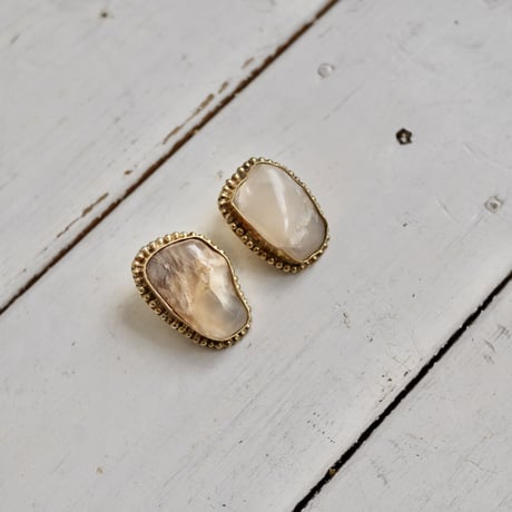 Moon stone dot bezel earrings