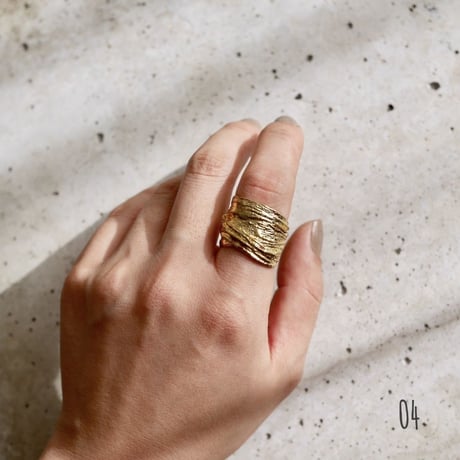 Gold(925) rough ring