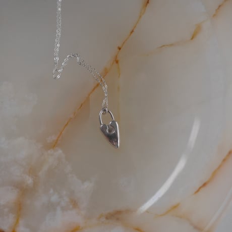 ♡ pin necklace