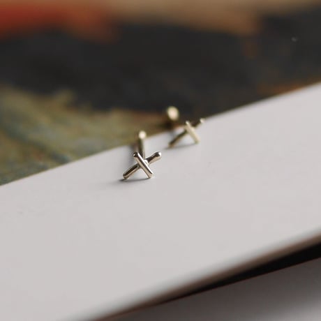 Minimum pierce cross K18