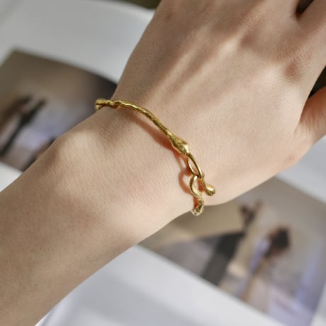 Rough bracelet