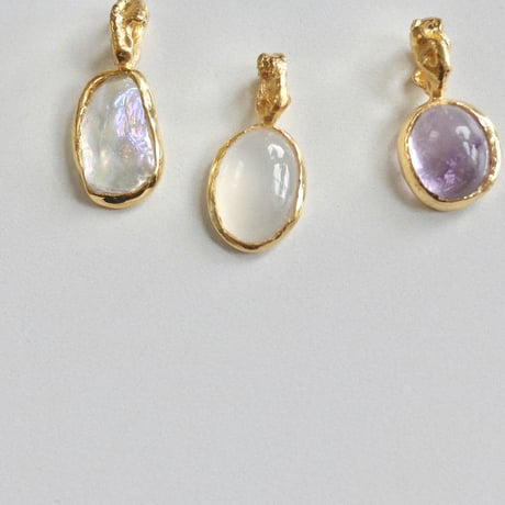 Gemstone necklace 03