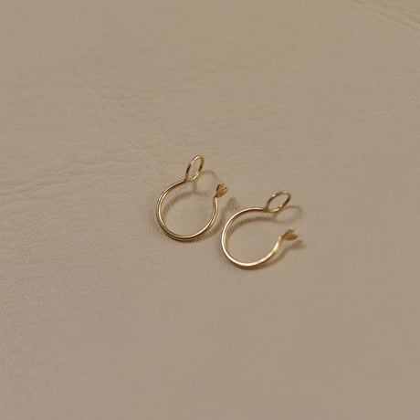 Minimum earrings ♡ K18 ノンホールピアス