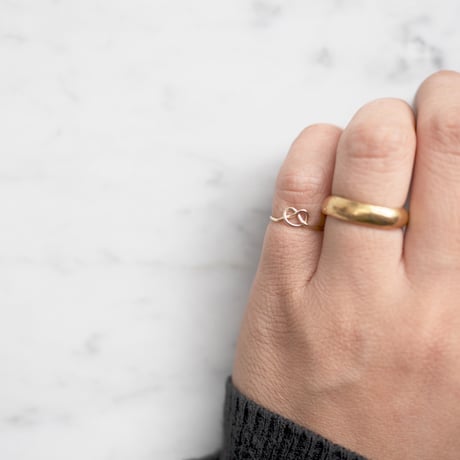 Triangle ring -gold