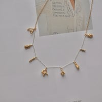Flake necklace