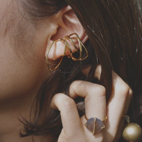 Layered earcuff