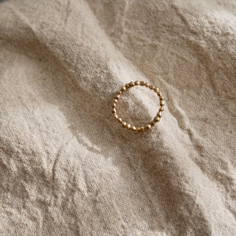 Grain dot ring-gold