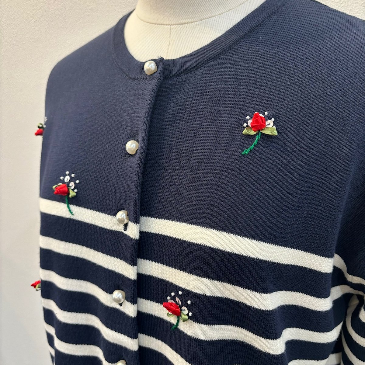 MUVEIL ミュベール つぼみ刺繍ボーダーカーディガン | amico amica