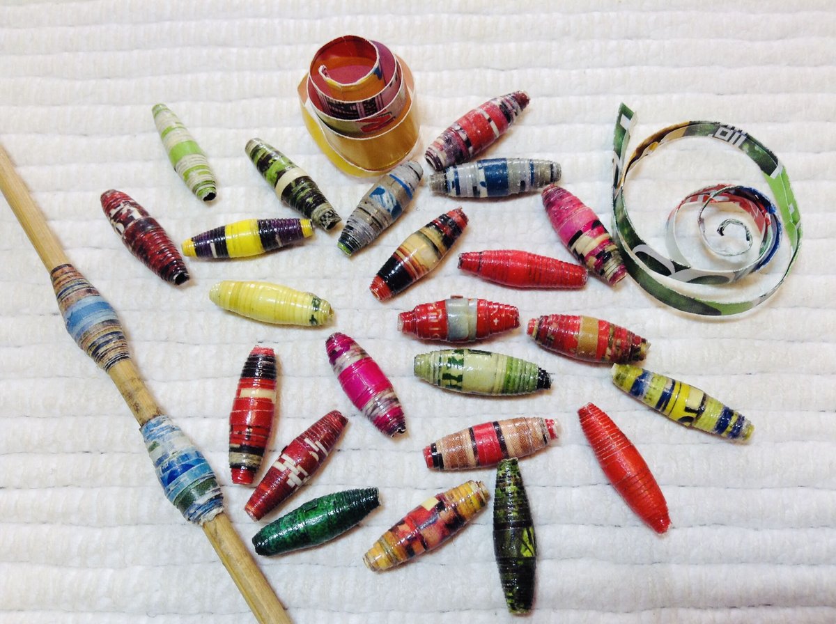 限定大お値下げ！S&A グリーンアンバー リーフモチーフピアス 万博ポーランド館 S&A グリーンアンバー リーフモチーフピアス 万博 ポーランド館