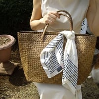 バリュウリーフのマーケットバッグ　Bariw Leaves