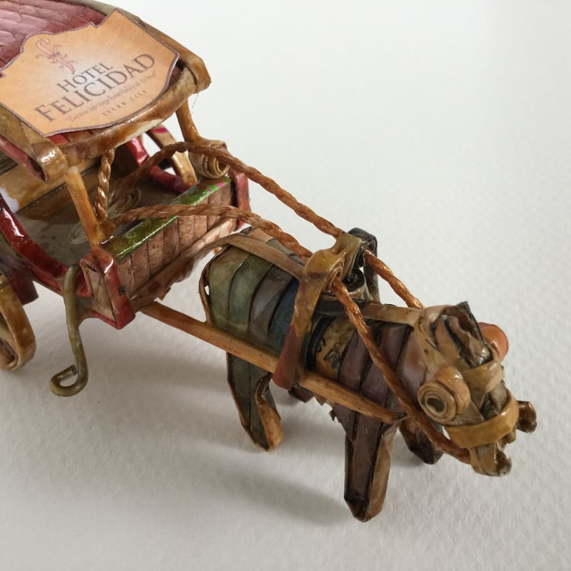 アップサイクルペーパーアート「ミニチュアカレッサ(馬車 アップサイクルペーパーアート「ミニチュアカレッサ(馬車