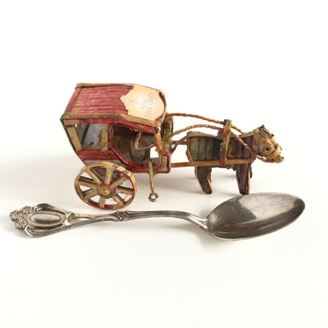 アップサイクルペーパーアート「ミニチュアカレッサ(馬車)」　Paper Art Craft  Carroza