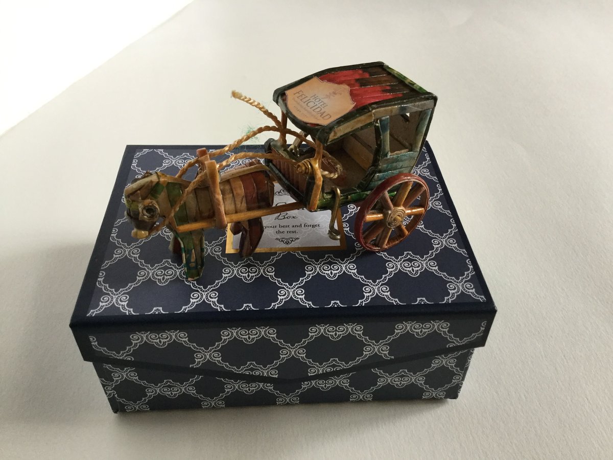 アップサイクルペーパーアート「ミニチュアカレッサ(馬車 アップサイクルペーパーアート「ミニチュアカレッサ(馬車
