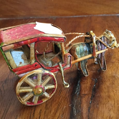 アップサイクルペーパーアート「ミニチュアカレッサ(馬車)」　Paper Art Craft  Carroza