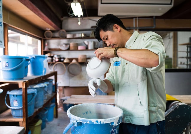 「大魚型の藍染焼き香炉親子」２点セット 美濃焼】藍染縁起 角皿揃 4枚セット | かぜとゆきオンラインショップ