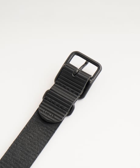 CARDBOARD  BELT  ( NUDE / BLACK )