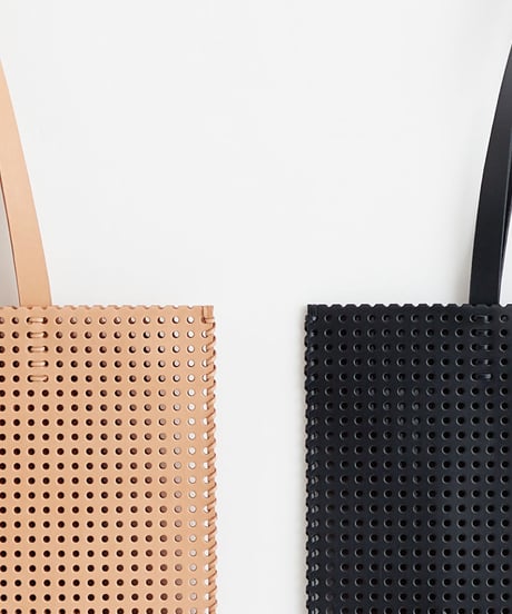 "KAGO" FLAT BAG - L ( NUDE / BLACK )