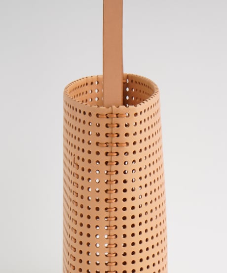 "KAGO" SHOULDER TOTE - M ( NUDE / BLACK )