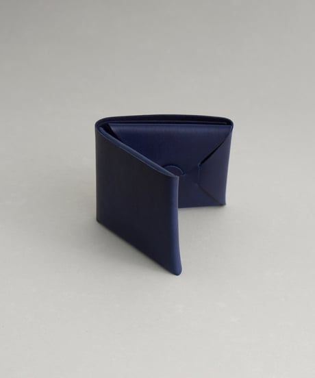 SEAMLESS SHORT WALLET "INDIGO"