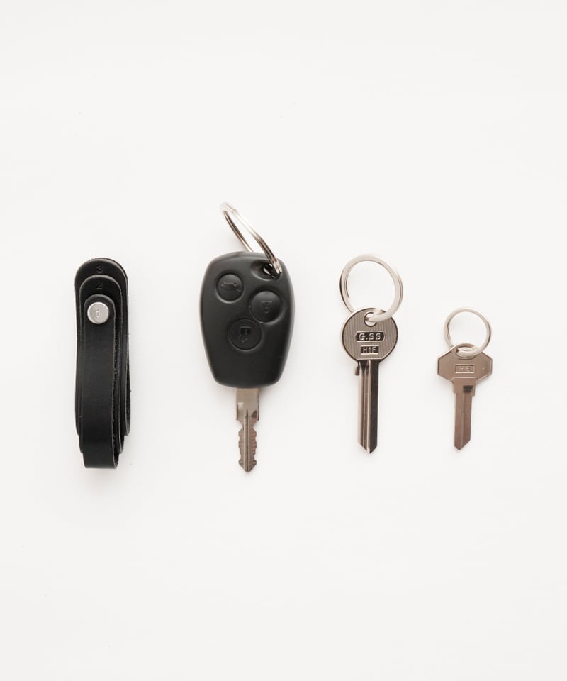 FOLD 3R KEY HOLDER ( 3 colors ) | i ro se Offi