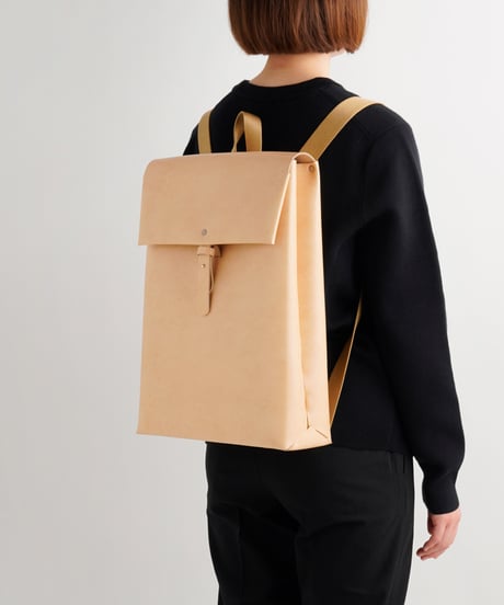SEAMLESS BACKPACK ( NUDE / BLACK )