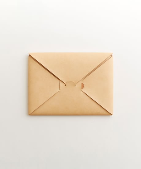 SEAMLESS CLUTCH BAG-M ( BLACK / NUDE )