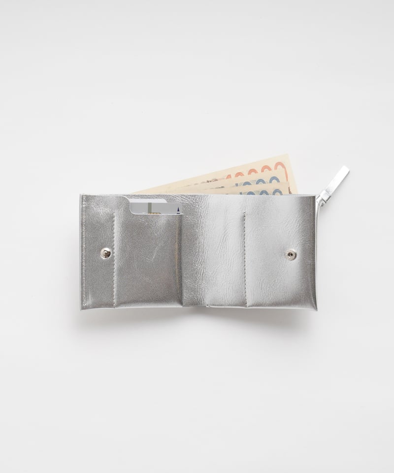 SLANT SHORT WALLET ( SILVER ) | i ro se Offici