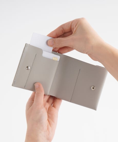 SLANT SHORT WALLET ( SILVER )