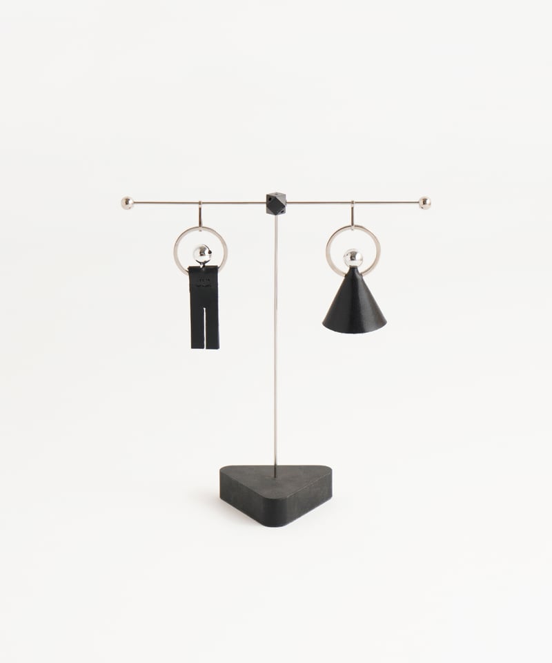 OK KEY RING M / F ( NUDE / BLACK ) | i ro se