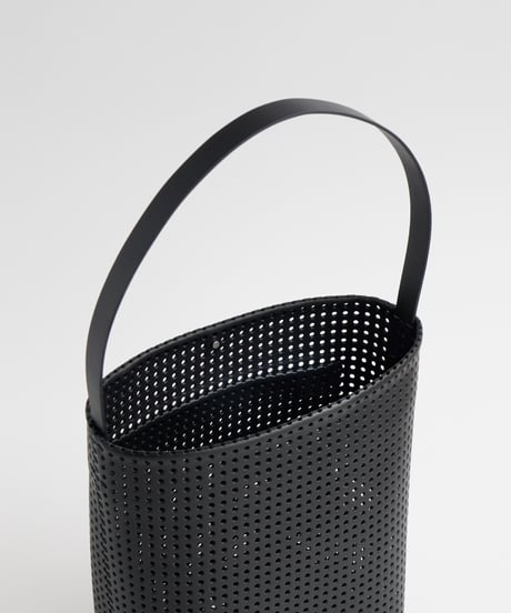 "KAGO" SHOULDER TOTE - L ( NUDE / BLACK )