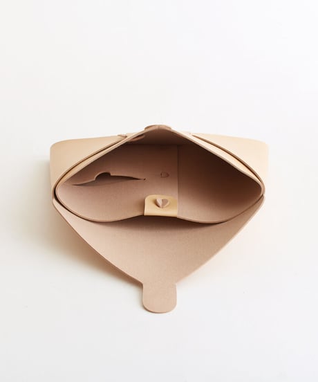 SEAMLESS CLUTCH BAG-S ( BLACK / NUDE )