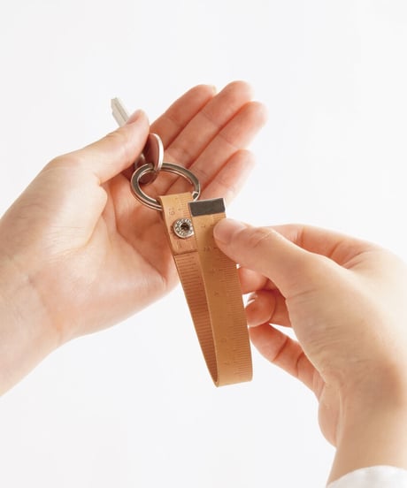 tape measure keyholder（nude  / black）