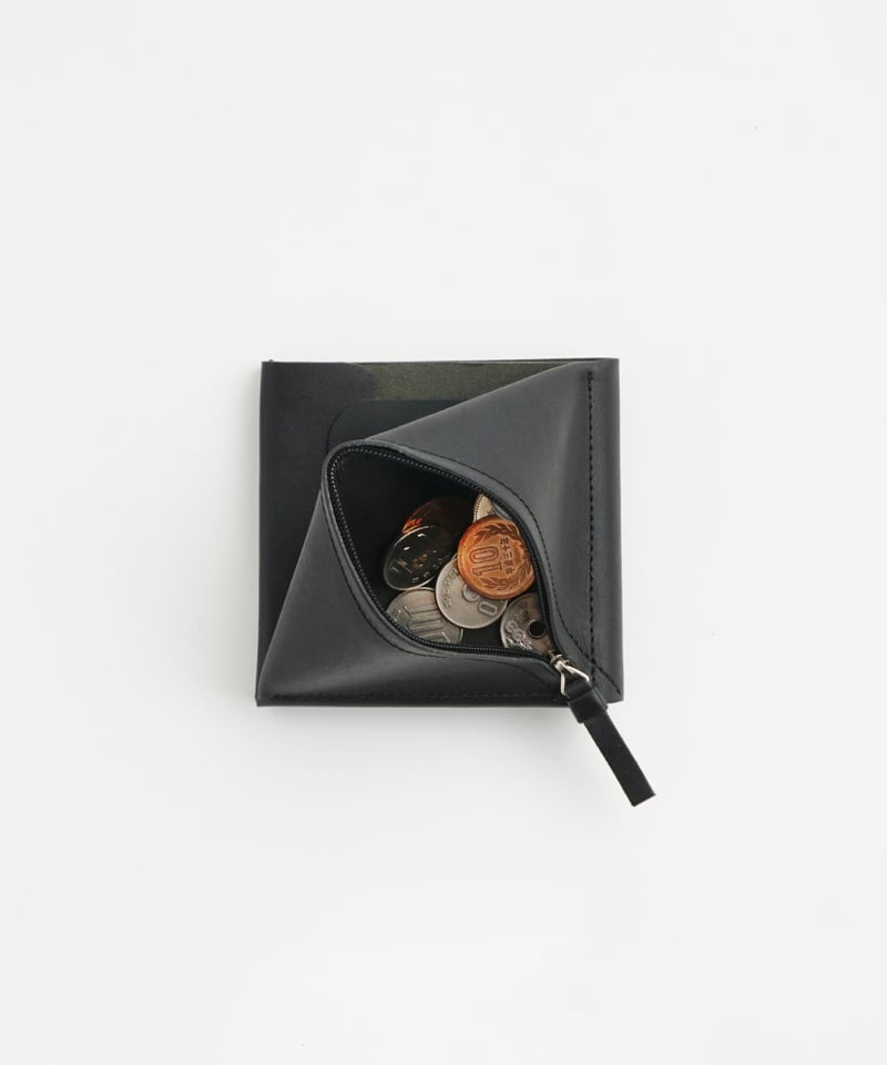 irose SLANT SHORT WALLET ブラック　箱付き irose (イロセ) SLANT SHORT WALLET / スラント ショートウォレット