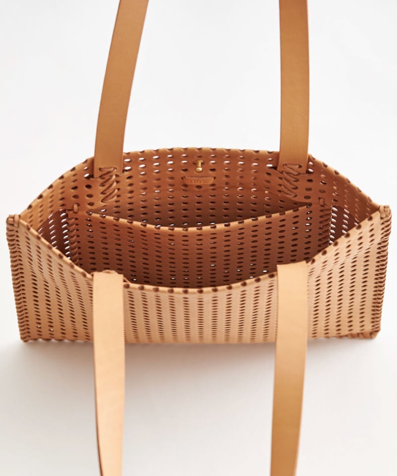 iro se パンチングレザーカゴバッグ irose イロセ パンチングカウレザーカゴフラットバッグ bag-k06