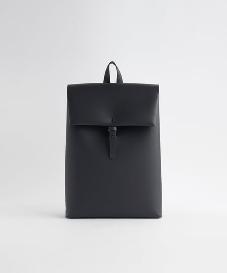 SEAMLESS BACKPACK ( NUDE / BLACK )